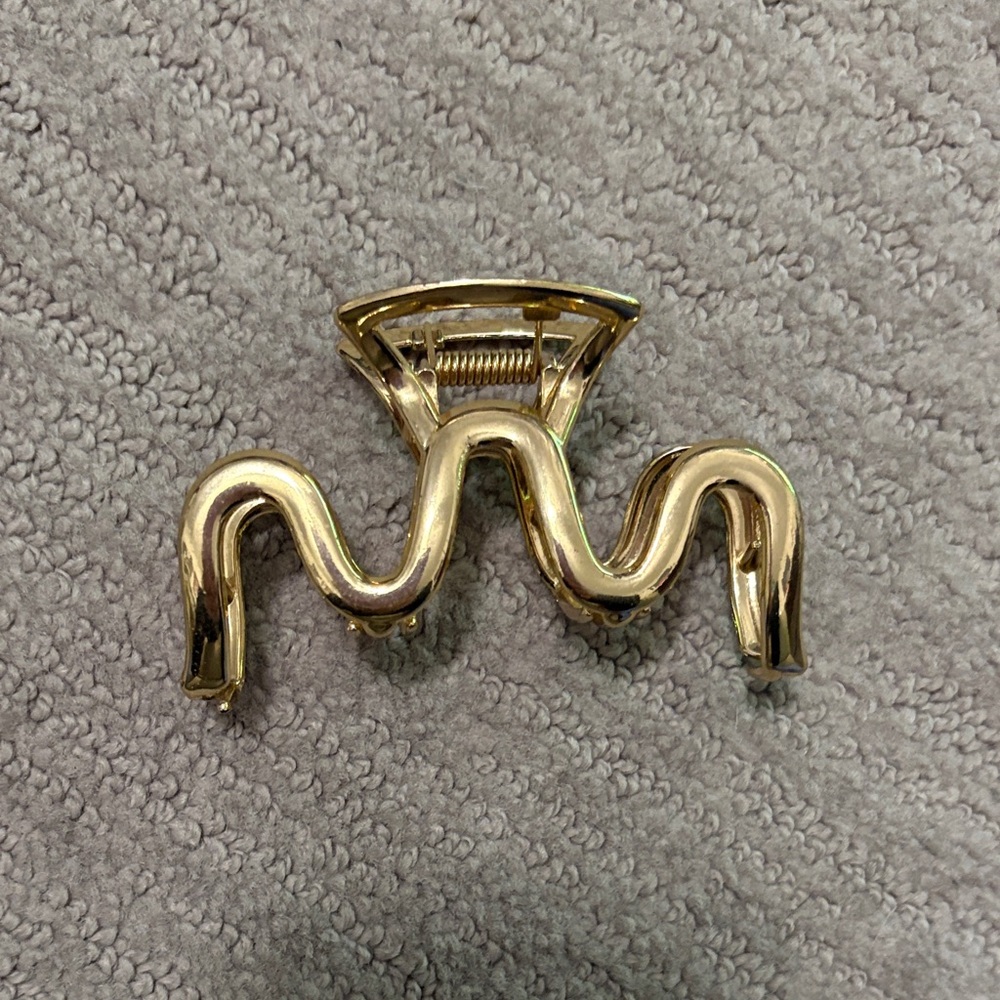 ASOS Gold Swirl Hair Clip